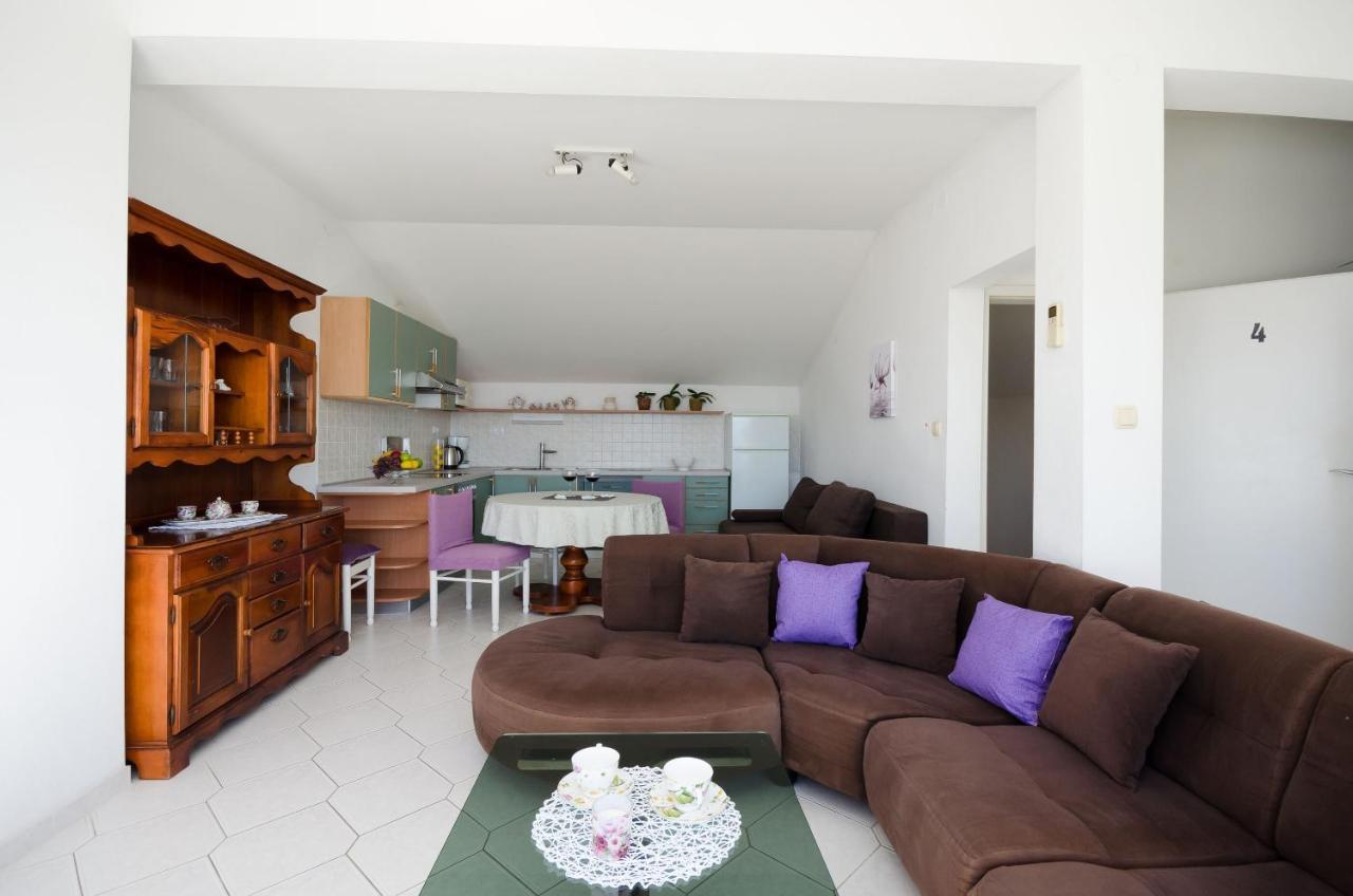 Apartments Snjezana Novi Vinodolski Εξωτερικό φωτογραφία