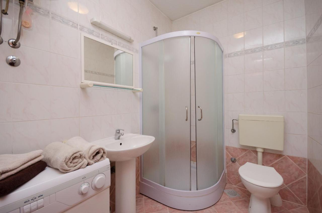 Apartments Snjezana Novi Vinodolski Εξωτερικό φωτογραφία
