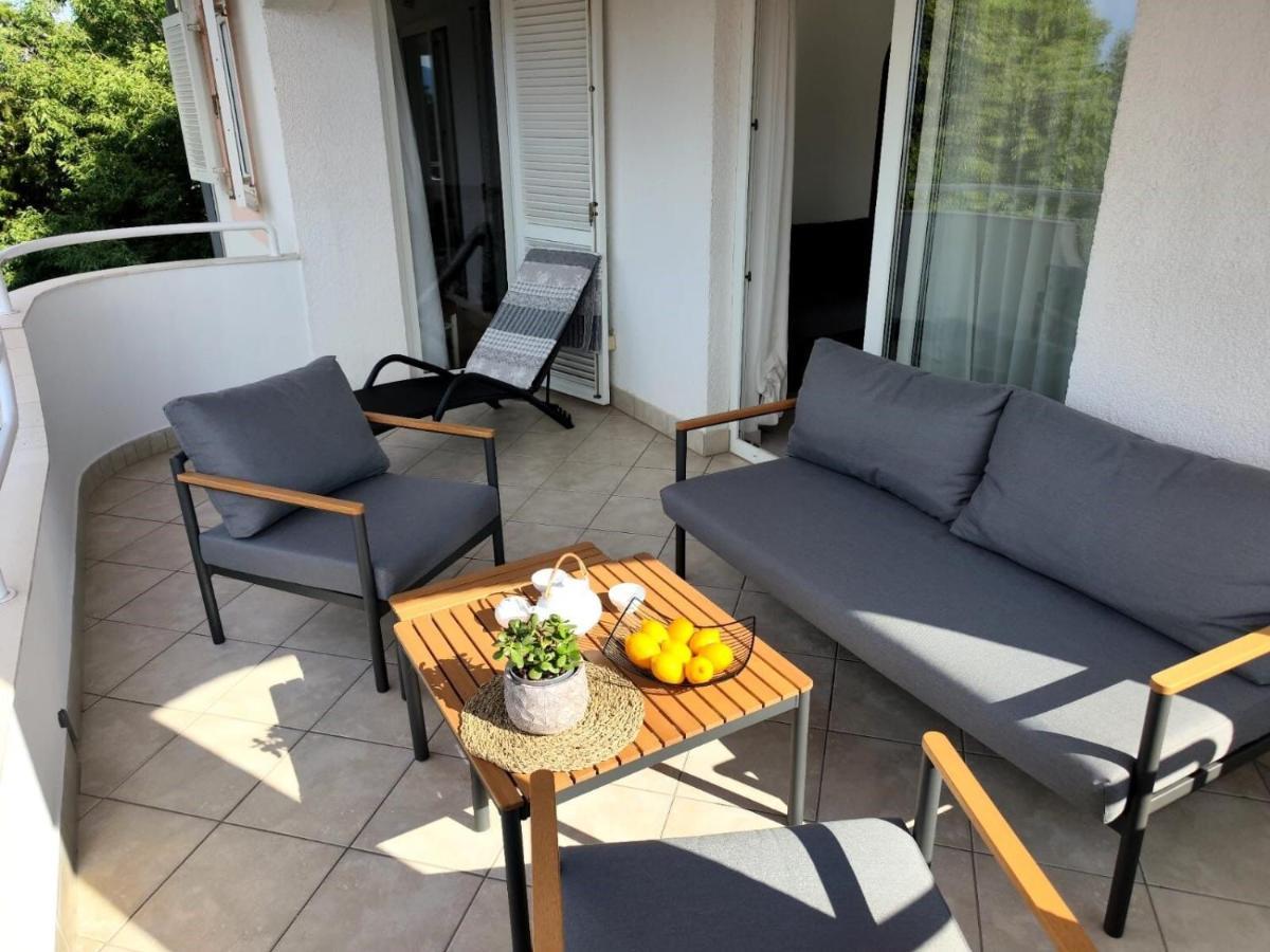 Apartments Snjezana Novi Vinodolski Εξωτερικό φωτογραφία