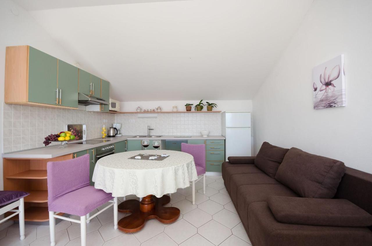 Apartments Snjezana Novi Vinodolski Εξωτερικό φωτογραφία